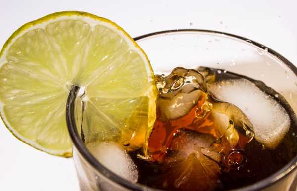 4 Manfaat Minuman Bersoda 4 Manfaat Minuman Bersoda