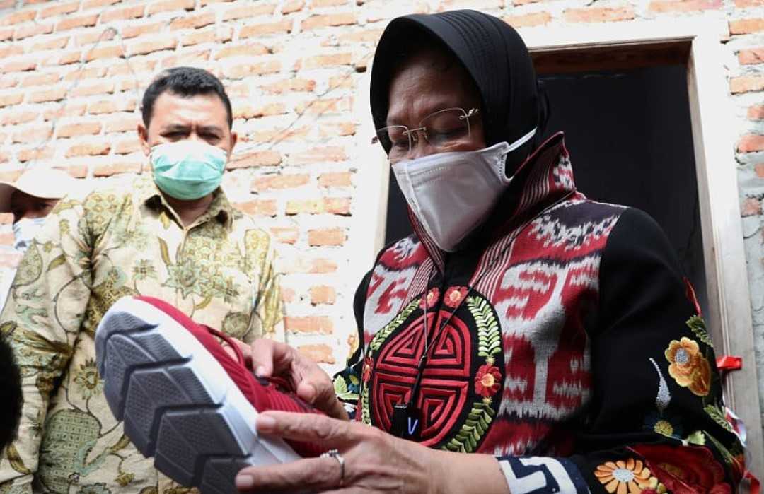 Diresmikan Khofifah, e-Warong Akan Dihapus Risma Diresmikan Khofifah, e-Warong Akan Dihapus Risma
