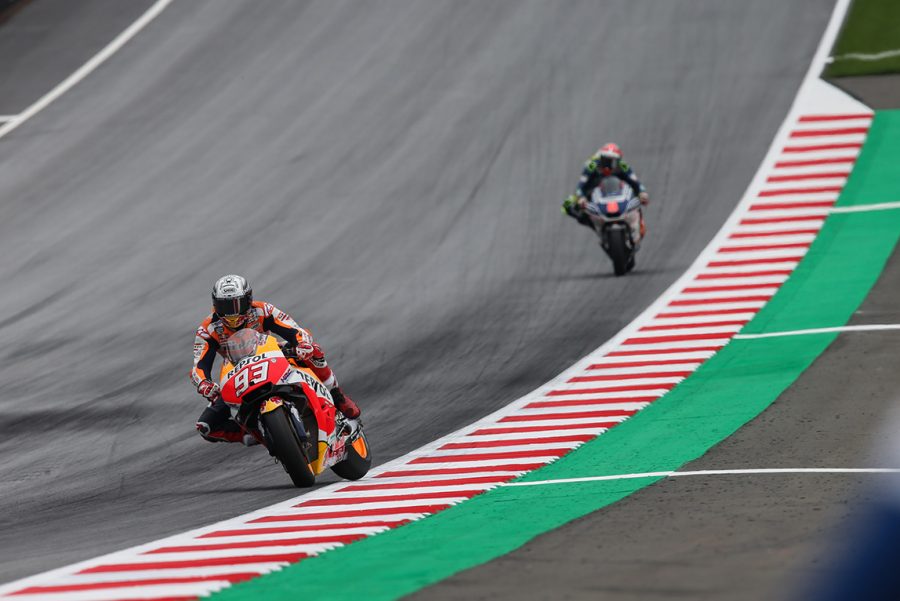 Belajar Pengereman dari MotoGP, Rahasia Bisa Ngerem dari 340 Km per Jam! Belajar Pengereman dari MotoGP, Rahasia Bisa Ngerem dari 340 Km per Jam!
