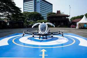 Uji Terbang di IIMS, Prestige Motors Pesan 100 Unit Taksi Terbang EHang