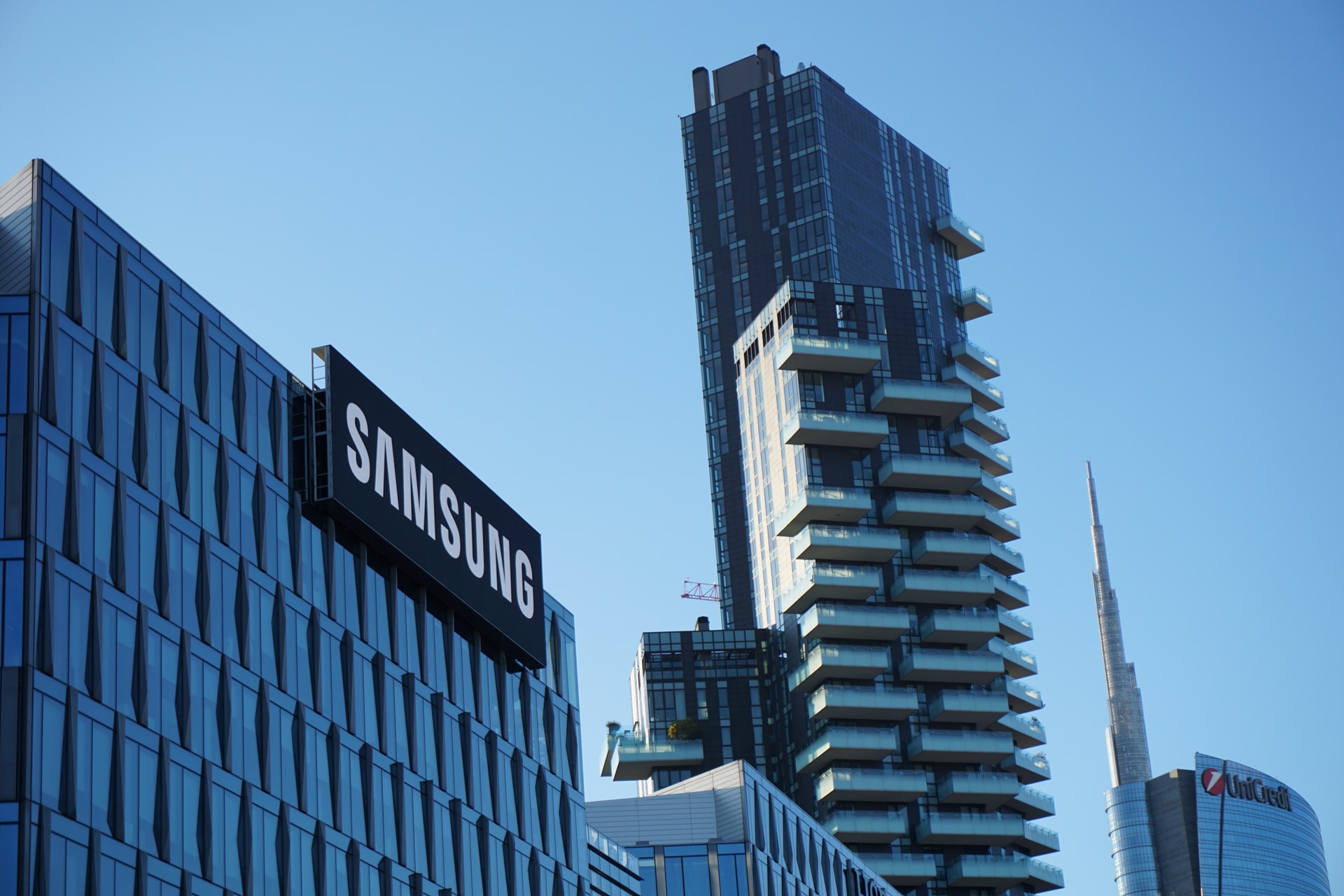 Pendapatan Chip Samsung Kalahkan Intel, Revenue Naik 7,6 Persen