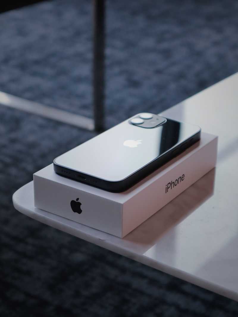  Apple Bakal Hadirkan Layanan Sewa iPhone Dkk