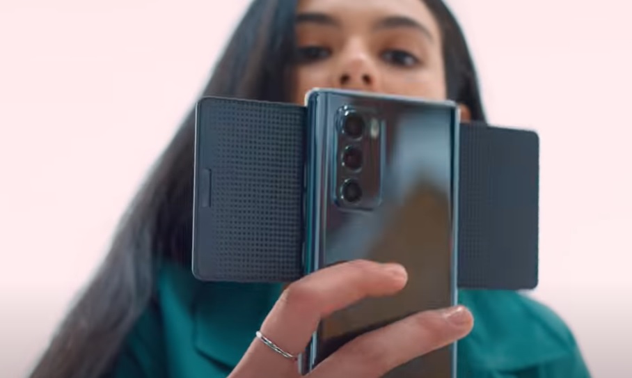 Akhirnya Smartphone Bersayap Itu Dipamerkan, LG Wing Akhirnya Smartphone Bersayap Itu Dipamerkan, LG Wing