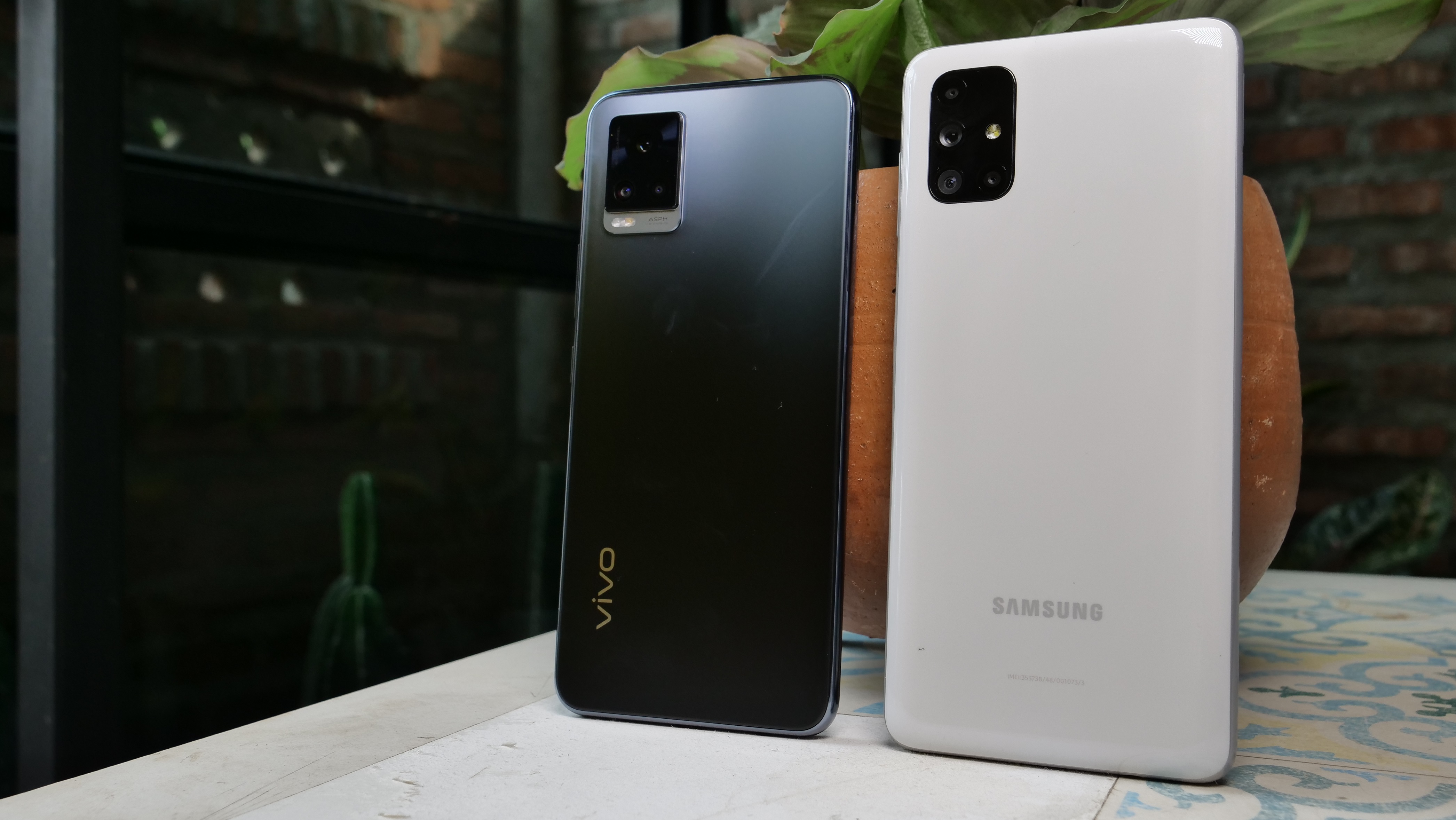 VIDEO: Samsung Galaxy M51 vs Vivo V20, Perang Ponsel Rp5 Jutaan! VIDEO: Samsung Galaxy M51 vs Vivo V20, Perang Ponsel Rp5 Jutaan!