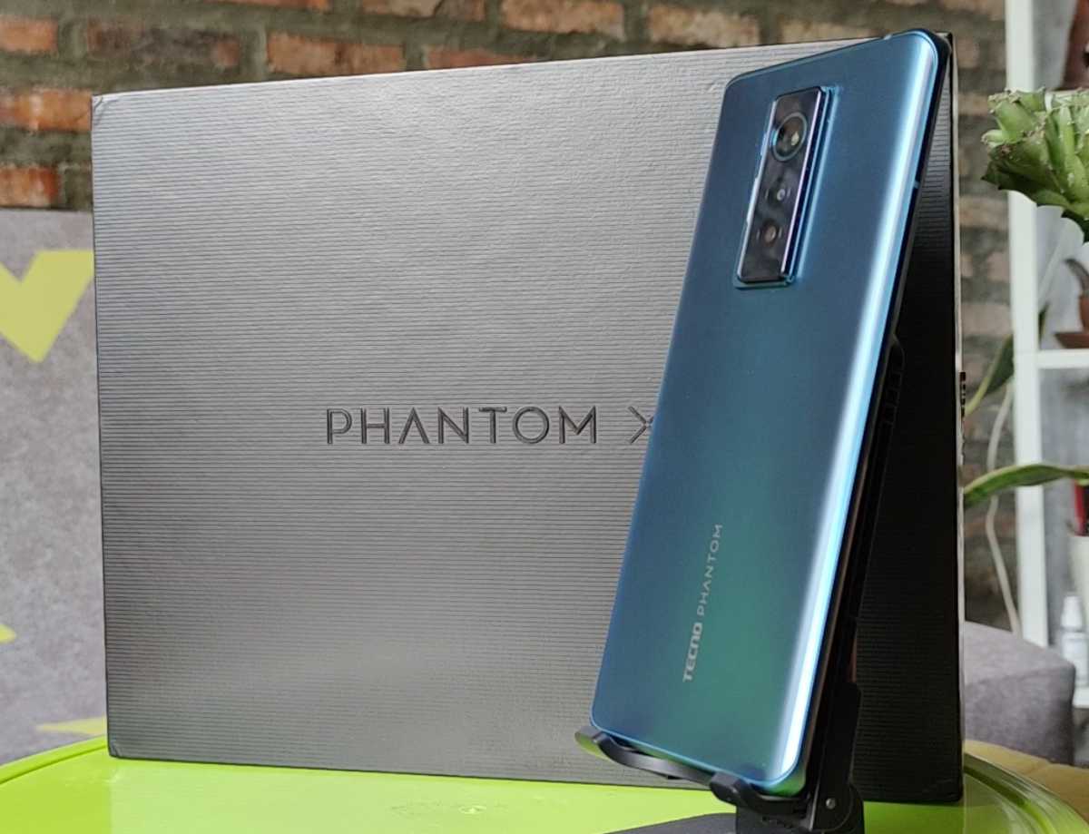 Смартфон phantom v flip