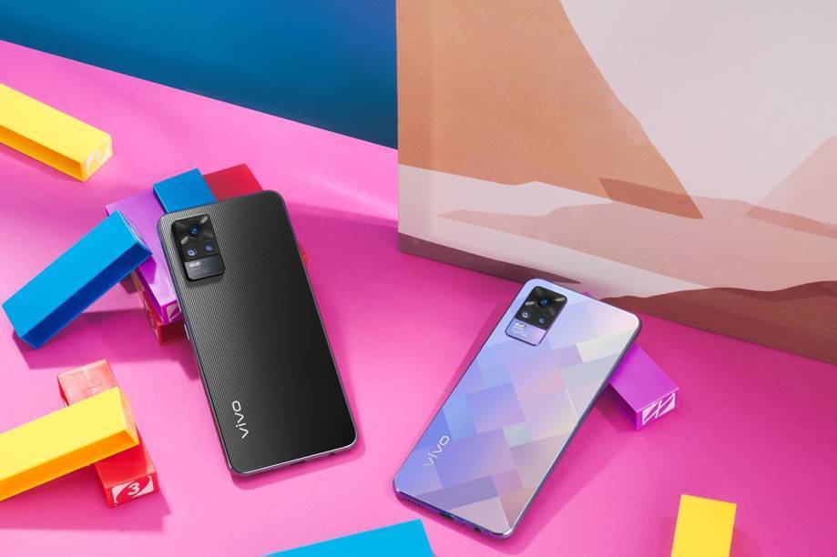 vivo V21 Resmi Rilis di Indonesia, Harga Mulai Rp4,39 Juta vivo V21 Resmi Rilis di Indonesia, Harga Mulai Rp4,39 Juta
