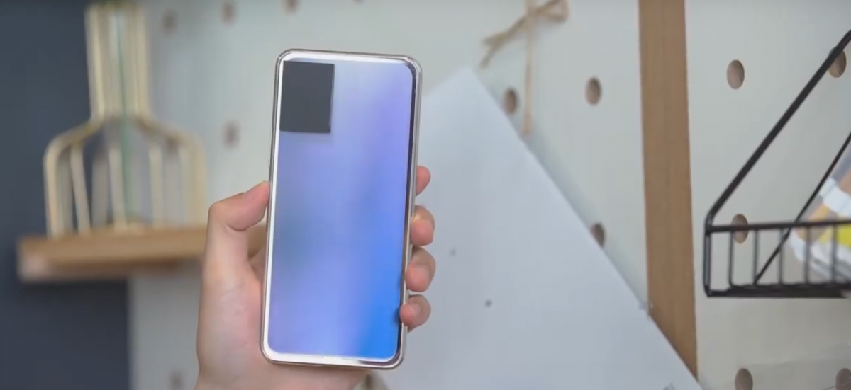 Vivo Sedang Membuat Ponsel dengan Kaca Belakang yang Bisa Berubah Warna Vivo Sedang Membuat Ponsel dengan Kaca Belakang yang Bisa Berubah Warna