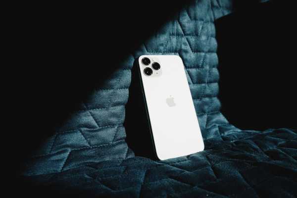 iPhone 12 Cuma Punya Kamera 12MP, Nih? iPhone 12 Cuma Punya Kamera 12MP, Nih?