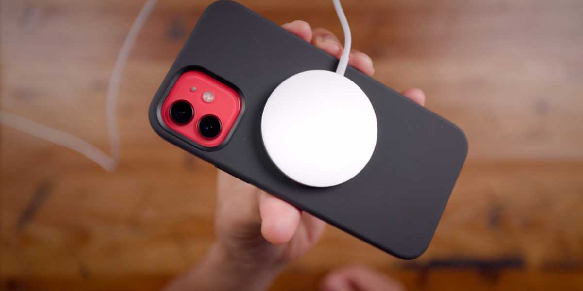 Ternyata Pengisian Baterai iPhone 12 Mini Pakai MagSafe Gak Sampai 15W Ternyata Pengisian Baterai iPhone 12 Mini Pakai MagSafe Gak Sampai 15W