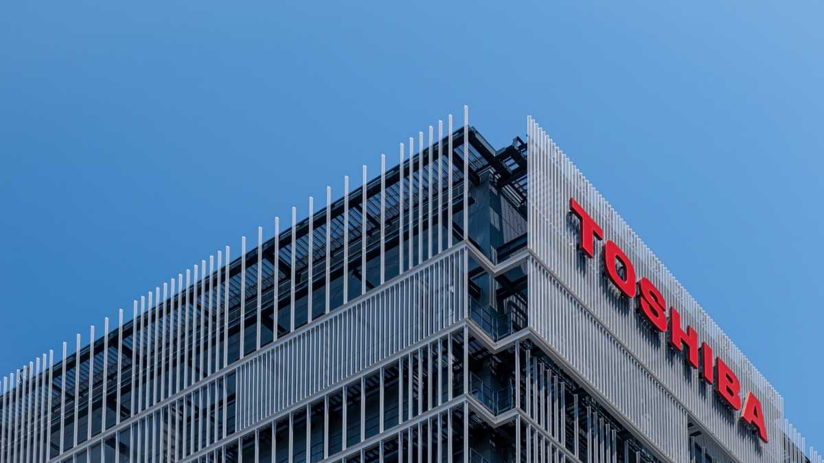 Toshiba Resmi Keluar dari Bisnis Laptop Toshiba Resmi Keluar dari Bisnis Laptop