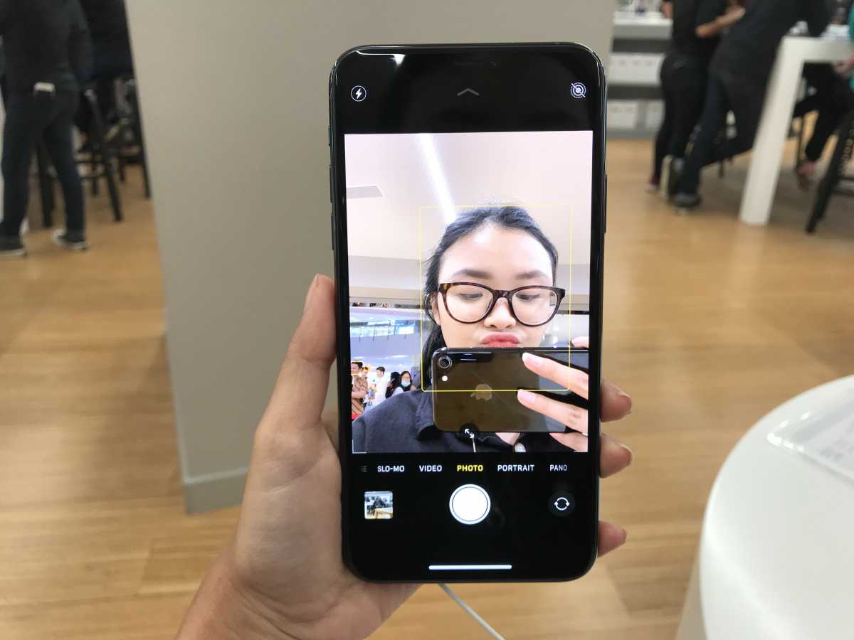 Pakai Masker Gak Bisa Buka iPhone? Segera Ada Solusinya Pakai Masker Gak Bisa Buka iPhone? Segera Ada Solusinya