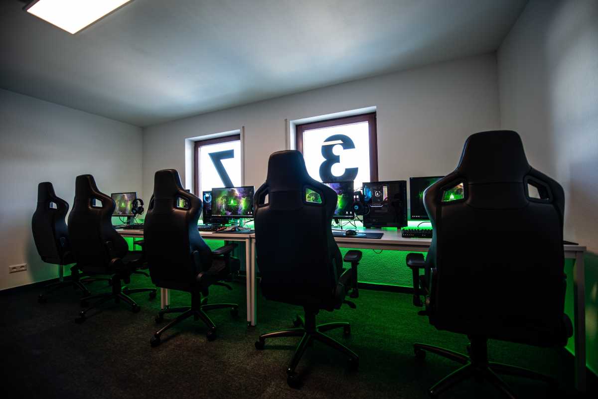 Turnamen Esports Tingkat Pelajar Targetkan 6.000 tim, Buruan Daftar! Turnamen Esports Tingkat Pelajar Targetkan 6.000 tim, Buruan Daftar!
