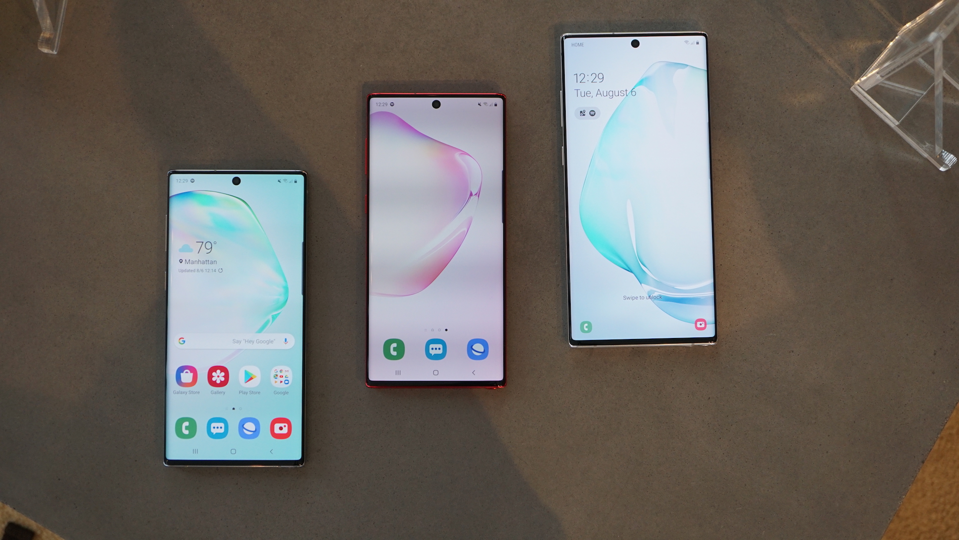 Model Layar Samsung Galaxy Note 20 dan Note 20+ Dirumorkan Berbeda Model Layar Samsung Galaxy Note 20 dan Note 20+ Dirumorkan Berbeda