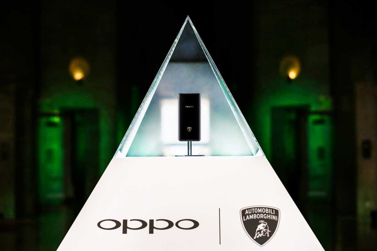 Xiaomi dan OPPO juga buat ponsel lipat Xiaomi dan OPPO juga buat ponsel lipat