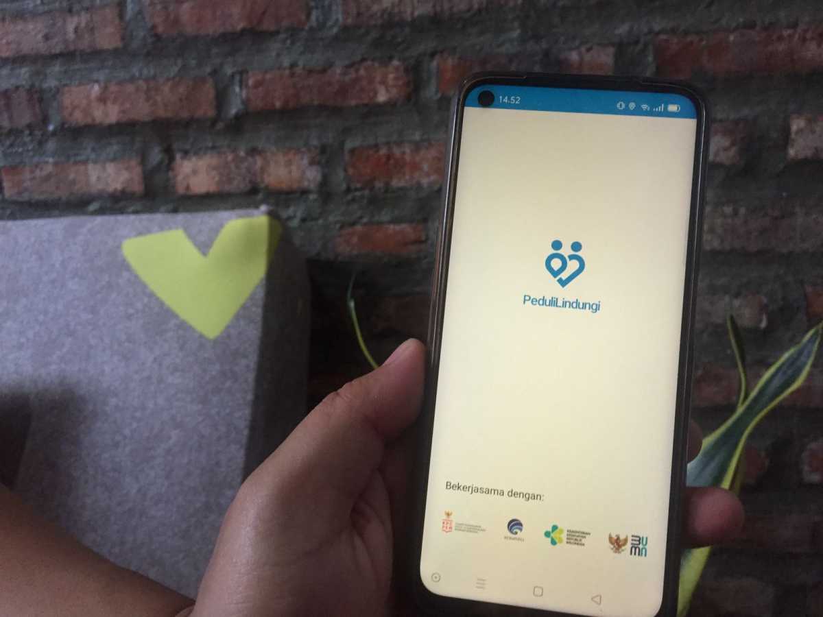 PeduliLindungi Gantikan STRP Sebagai Syarat Perjalanan PeduliLindungi Gantikan STRP Sebagai Syarat Perjalanan