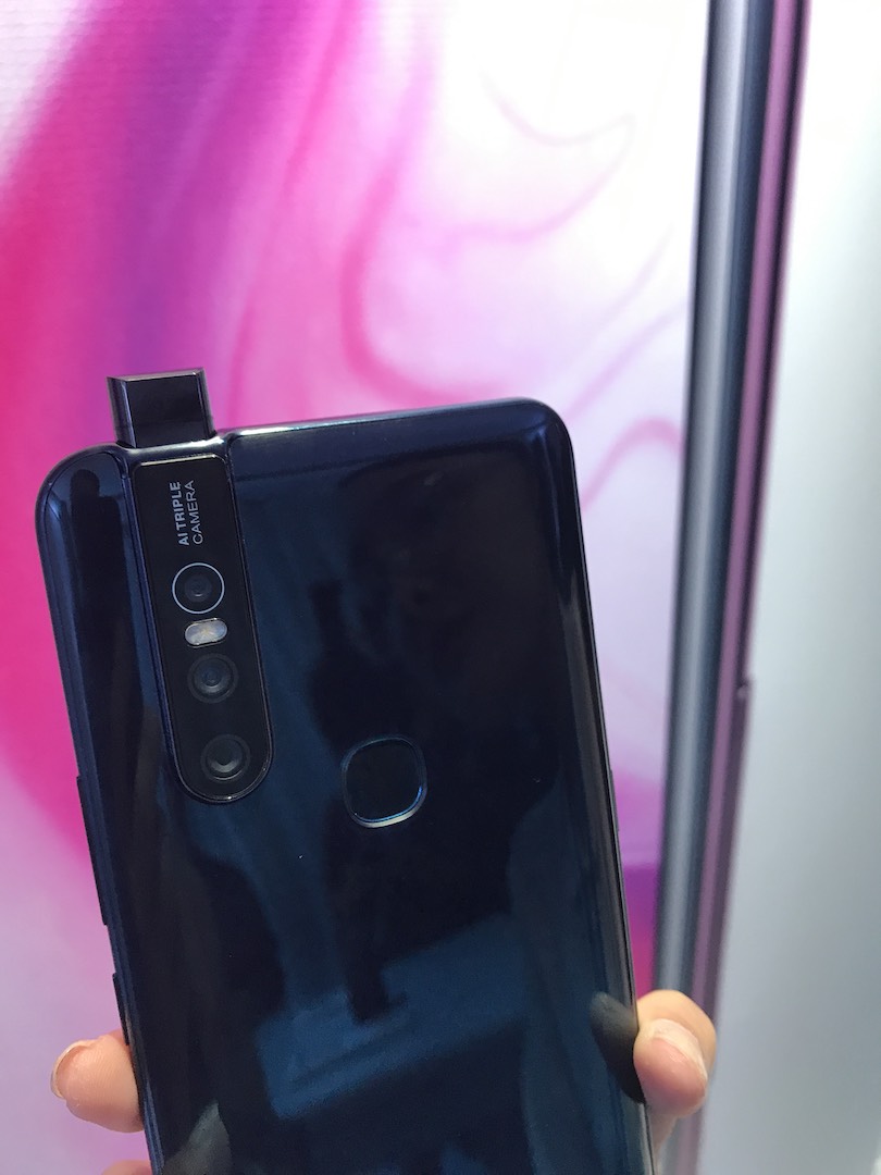 Kamera Bisa Keluar-Masuk Vivo V15 Gampang Rusak?