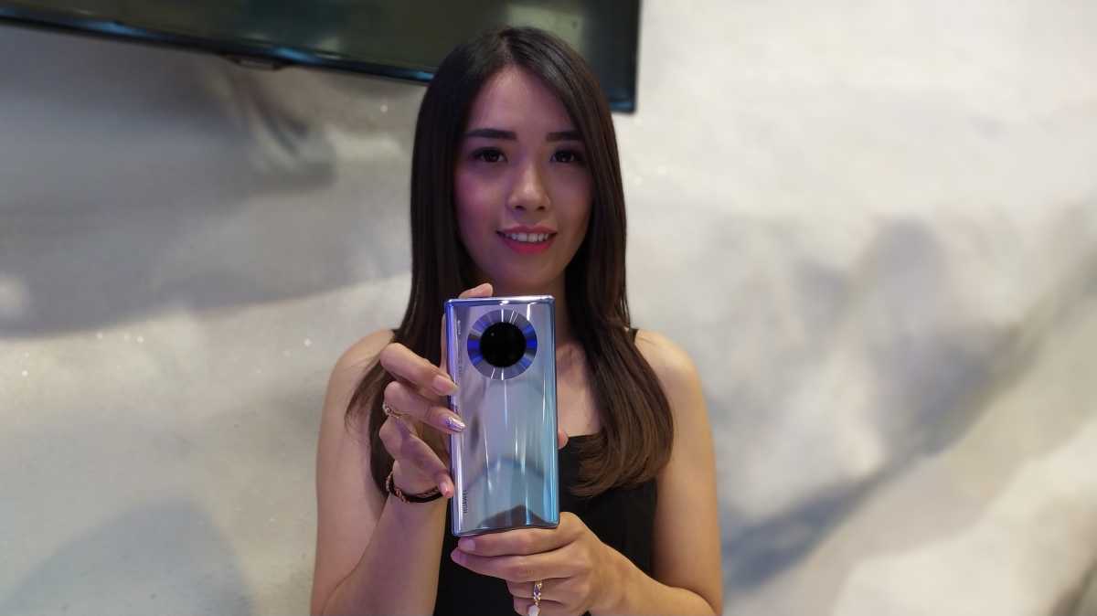 Desain Kamera Mirip iPhone 11 Pro, Ini Spesifikasi Huawei Nova 6 SE Desain Kamera Mirip iPhone 11 Pro, Ini Spesifikasi Huawei Nova 6 SE