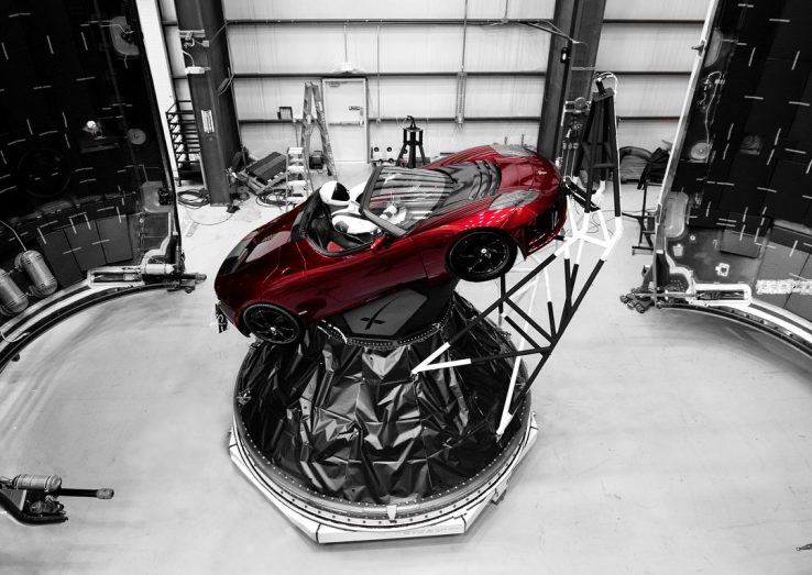 Kenalan dengan ‘Astronaut’ yang Mengendarai Tesla ke Luar Angkasa Kenalan dengan ‘Astronaut’ yang Mengendarai Tesla ke Luar Angkasa