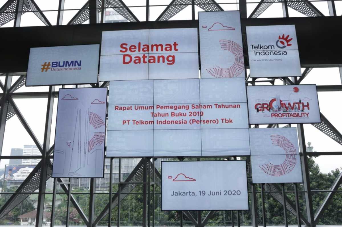 Telkom di Indonesia, dari Akses Telepon Hingga Digitalisasi Telkom di Indonesia, dari Akses Telepon Hingga Digitalisasi