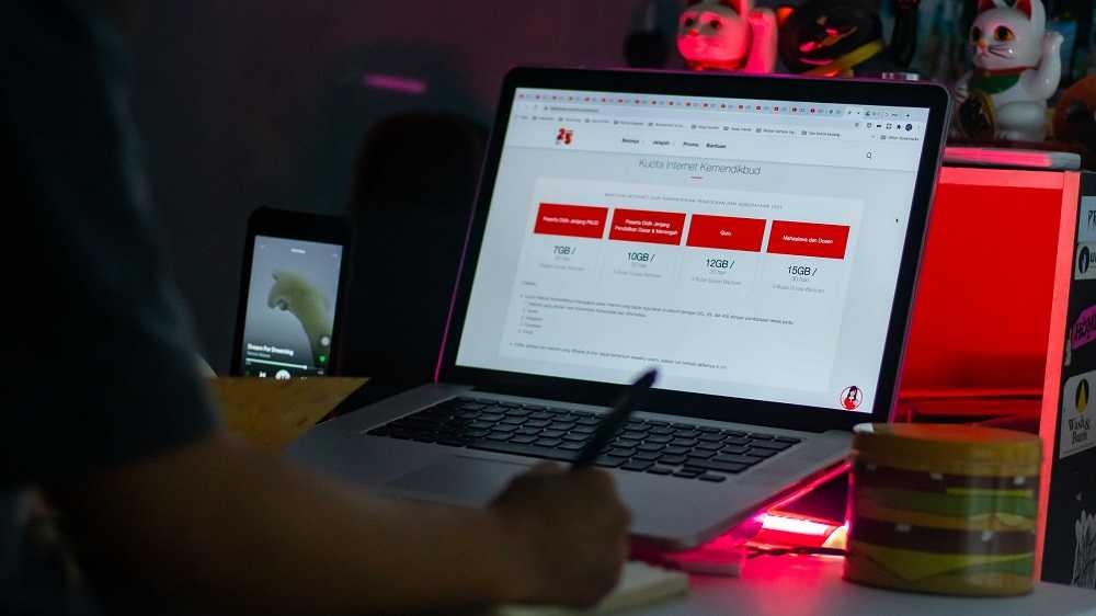 Telkomsel Salurkan Paket Kuota Data PJJ Tahap Dua Telkomsel Salurkan Paket Kuota Data PJJ Tahap Dua