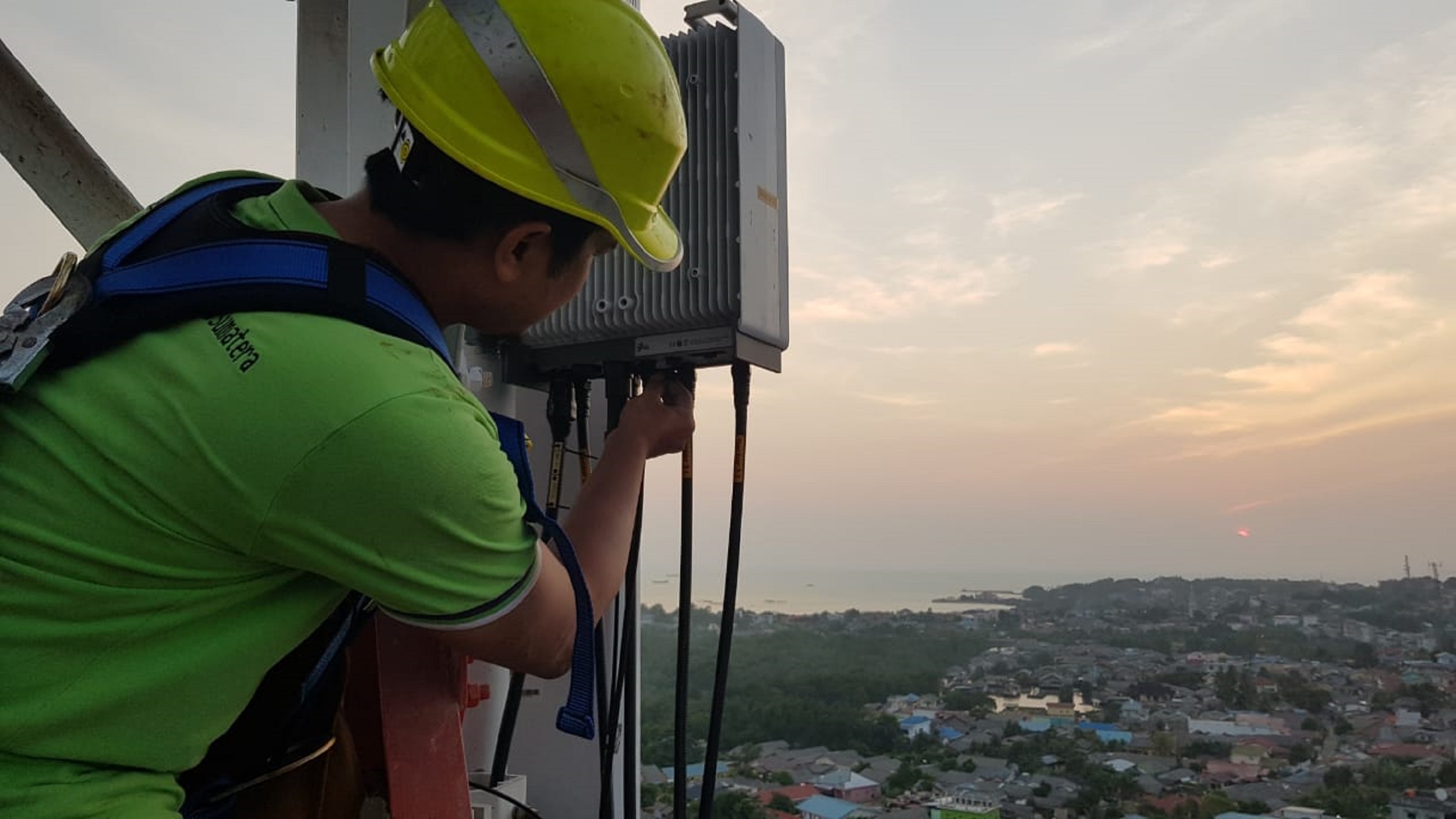 Telkomsel Bantu 5700 Penjaga BTS Telkomsel di Seluruh Indonesia Hadapi Pandemi Telkomsel Bantu 5700 Penjaga BTS Telkomsel di Seluruh Indonesia Hadapi Pandemi