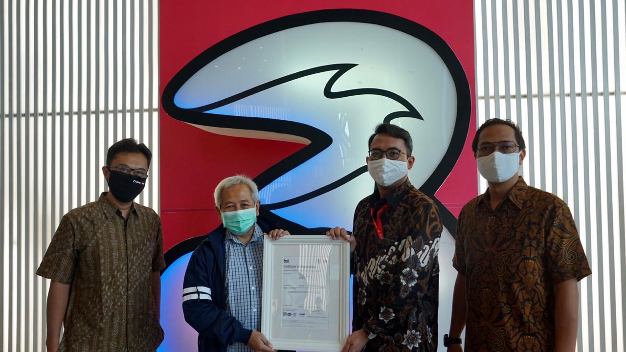 Data Pelanggan Semakin Terlindung, 3 Indonesia Raih Sertifikat Internasional Data Pelanggan Semakin Terlindung, 3 Indonesia Raih Sertifikat Internasional