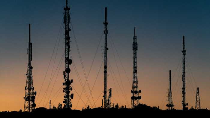 Seleksi Frekuensi 2,3GHz Batal, Pengamat Minta Pemerintah Beri Alasan Jelas Seleksi Frekuensi 2,3GHz Batal, Pengamat Minta Pemerintah Beri Alasan Jelas