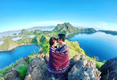 5 Wisata Hits Sekitar Labuan Bajo yang Cocok untuk Berburu Foto 5 Wisata Hits Sekitar Labuan Bajo yang Cocok untuk Berburu Foto