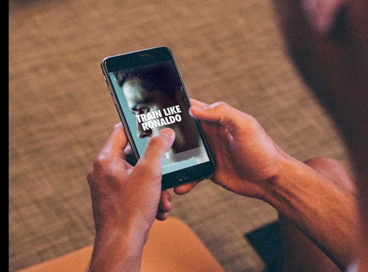 Cristiano Ronaldo jadi Manusia Pertama dengan 300 Juta Follower Instagram Cristiano Ronaldo jadi Manusia Pertama dengan 300 Juta Follower Instagram