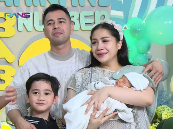 Rayyanza Malik Ahmad, Nama Adik Rafathar Bikin Gemas Netizen Rayyanza Malik Ahmad, Nama Adik Rafathar Bikin Gemas Netizen