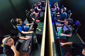 Cara Ambisius China Rebut Tahta di eSports, Rekrut Remaja Main Game 14 Jam