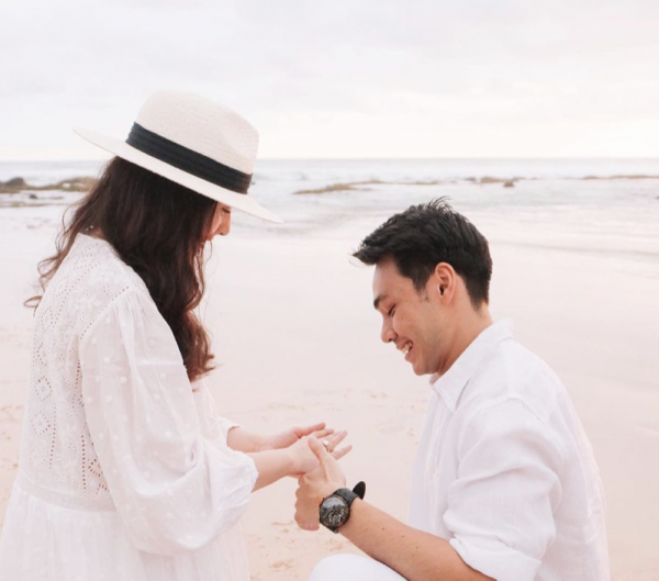 Chelsea Islan yang Dilamar, Netizen yang Patah Hati Chelsea Islan yang Dilamar, Netizen yang Patah Hati