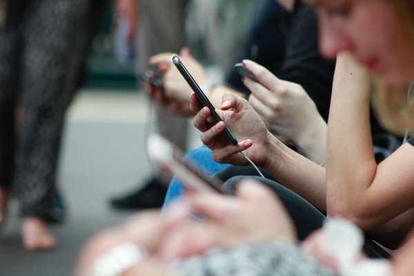 <i>Waduh</i>, 70an Juta Orang Indonesia Masih Belum Tersentuh Internet <i>Waduh</i>, 70an Juta Orang Indonesia Masih Belum Tersentuh Internet