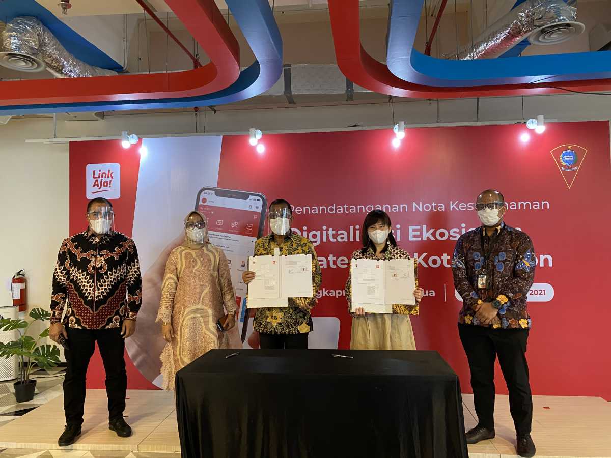 Perkuat Akses Digital di Timur Indonesia, LinkAja Hadirkan Solusi Pembayaran di Ambon Perkuat Akses Digital di Timur Indonesia, LinkAja Hadirkan Solusi Pembayaran di Ambon