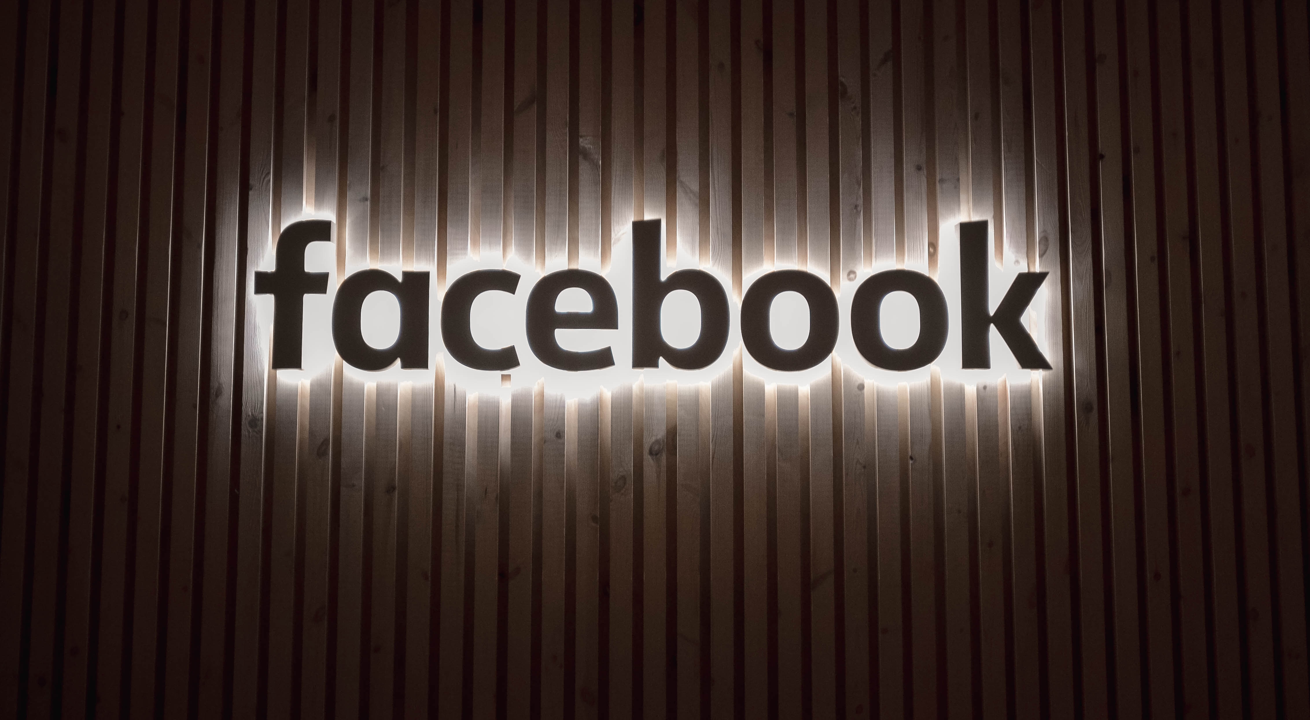 Diam-diam Bocorkan Data 3,3 Juta Pengguna, Facebook Didenda Rp85,3 Miliar Diam-diam Bocorkan Data 3,3 Juta Pengguna, Facebook Didenda Rp85,3 Miliar