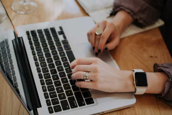 3 Kebiasaan Buruk Pengguna Internet di Indonesia 3 Kebiasaan Buruk Pengguna Internet di Indonesia