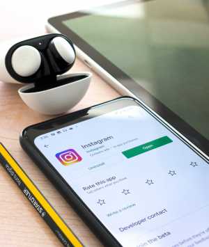 Tips Biar Gak Ketahuan Online di Instagram