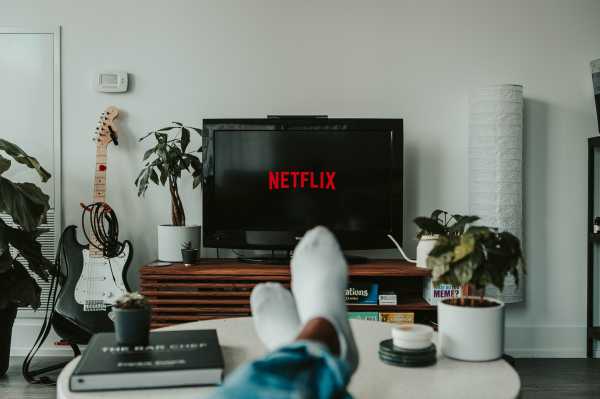 Dear Netflix, Ini Reaksi Segelintir Penggunamu yang Menolak Iklan Dear Netflix, Ini Reaksi Segelintir Penggunamu yang Menolak Iklan