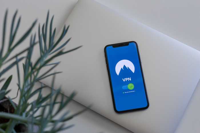 Rusia Blokir Facebook dan Instagram, VPN Langsung Meroket 2.088 Persen Rusia Blokir Facebook dan Instagram, VPN Langsung Meroket 2.088 Persen