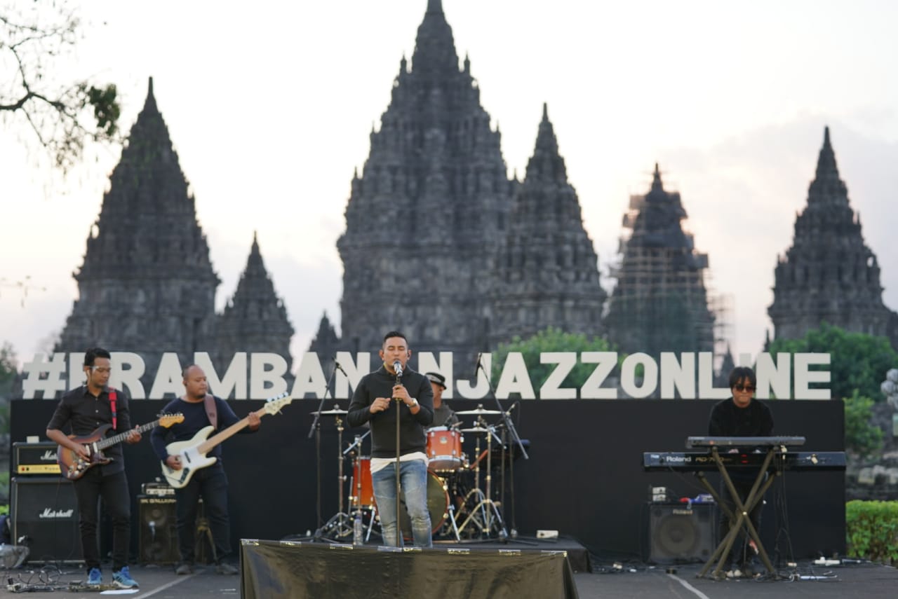 Sukses Digelar Virtual, Prambanan Jazz Online Hibur Penikmat Konser di Rumah Sukses Digelar Virtual, Prambanan Jazz Online Hibur Penikmat Konser di Rumah