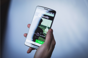 Spotify Hadirkan Fitur ‘Music + Talk’ di Berbagai Negara, Termasuk Indonesia 