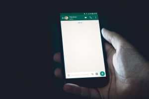 Dark Mode di WhatsApp Kurang Gelap, Mata jadi Gak Nyaman