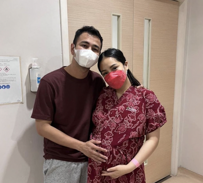 Twitter Diselimuti Ucapan Selamat Kelahiran Anak Kedua Raffi-Gigi Twitter Diselimuti Ucapan Selamat Kelahiran Anak Kedua Raffi-Gigi