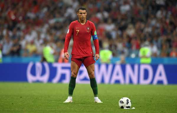 Puja-puji untuk Cristiano Ronaldo yang Berhasil <i>Hat-trick</i> di Piala Dunia Puja-puji untuk Cristiano Ronaldo yang Berhasil <i>Hat-trick</i> di Piala Dunia
