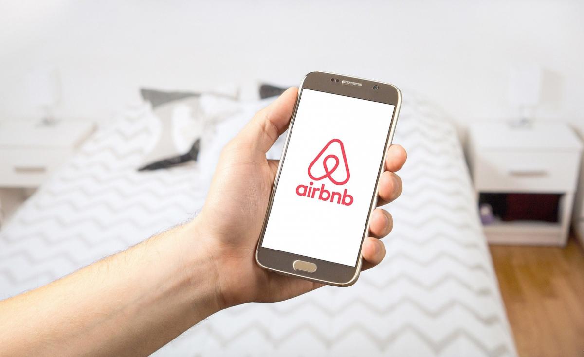 Efek Covid-19, 25 Persen Karyawan Airbnb Di-PHK Efek Covid-19, 25 Persen Karyawan Airbnb Di-PHK