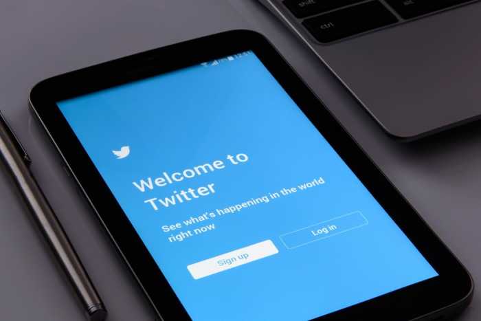 Pakar Digital Forensik Ragukan Data Denny Siregar yang Viral Berasal dari Server Operator Pakar Digital Forensik Ragukan Data Denny Siregar yang Viral Berasal dari Server Operator