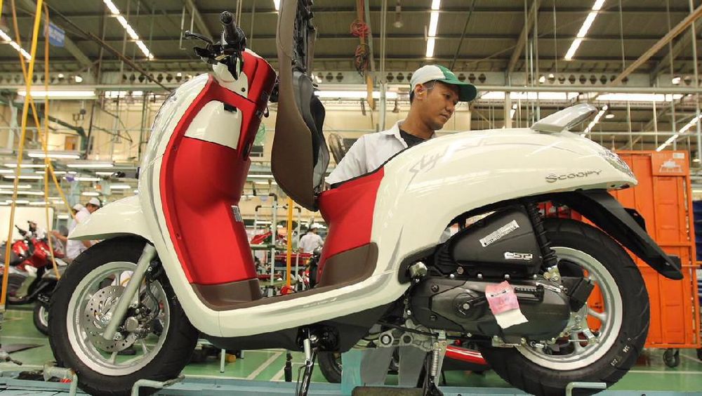 Honda Scoopy Merah-Putih Sambut Hari Kemerdekaan Honda Scoopy Merah-Putih Sambut Hari Kemerdekaan