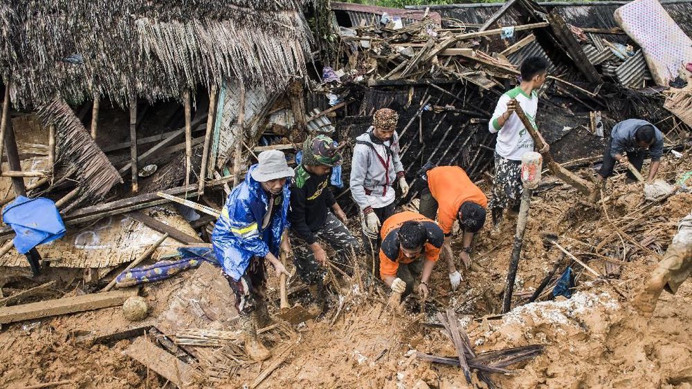 40,90 Juta Orang Indonesia Tinggal di Wilayah Longsor 40,90 Juta Orang Indonesia Tinggal di Wilayah Longsor