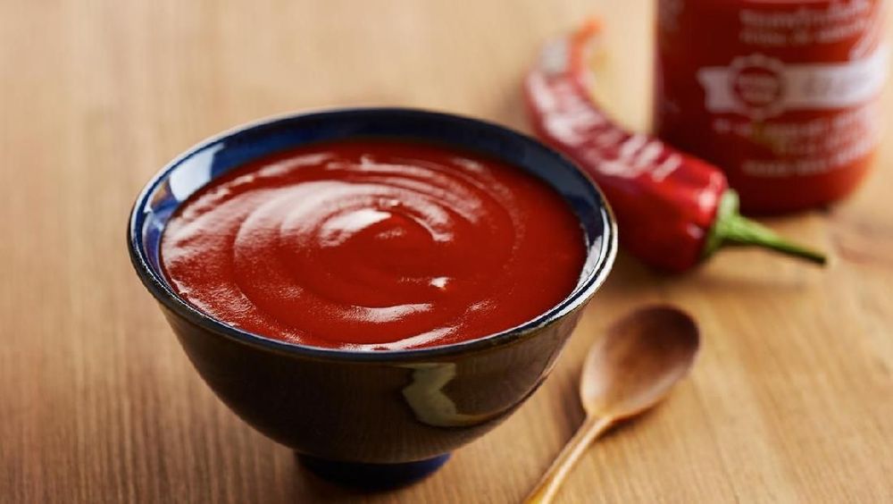 Mengenal Sriracha, Saus yang Rasa Pedasnya Mendunia Mengenal Sriracha, Saus yang Rasa Pedasnya Mendunia