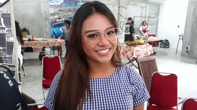 Jadi YouTubers, Aurel Hermansyah Targetkan Punya Mobil Baru Jadi YouTubers, Aurel Hermansyah Targetkan Punya Mobil Baru